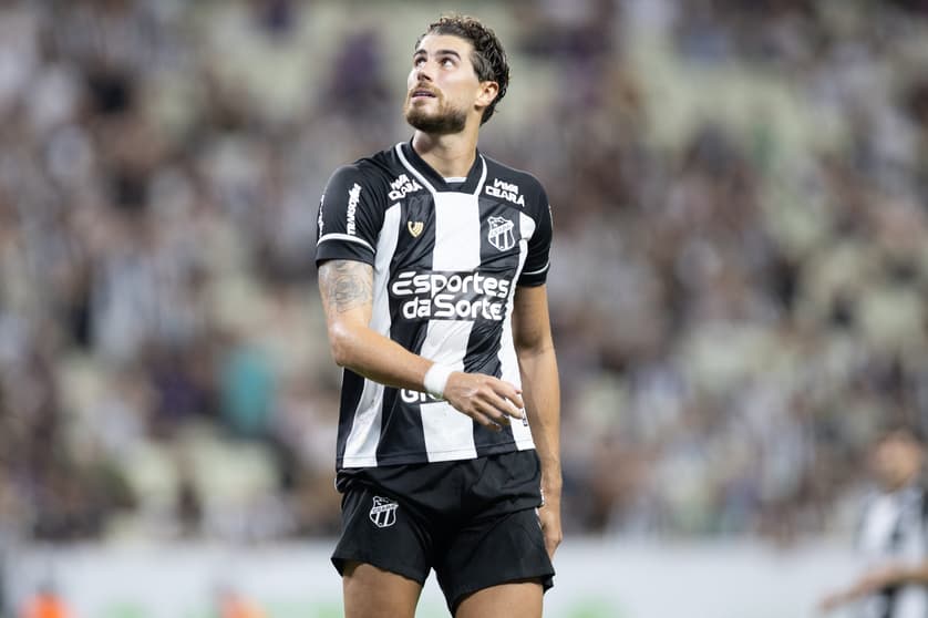 Pedro Raul Ceará x Mirassol 2307 (Foto: Baggio Rodrigues/AGIF)