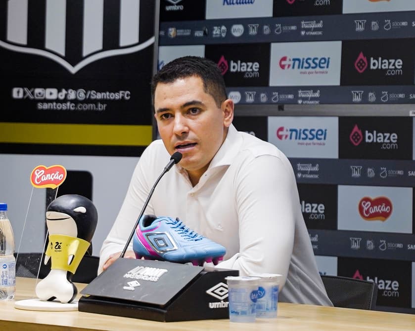 Pedro Martins é apresentado como CEO do Santos