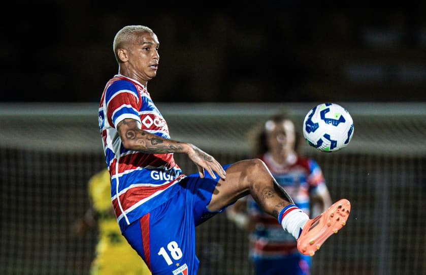 Deyverson será titular do Fortaleza contra o Internacional (Divulgação