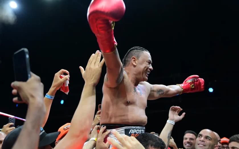 Popó comemora mais um título pelo Fight Music Show (Foto: Divulgação)