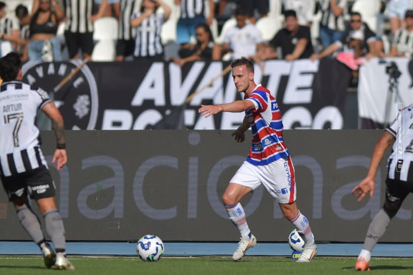 Partida entre Botafogo e Fortaleza, pelo Brasileirão (Foto: Vagner Nascimento/Fortaleza EC)
