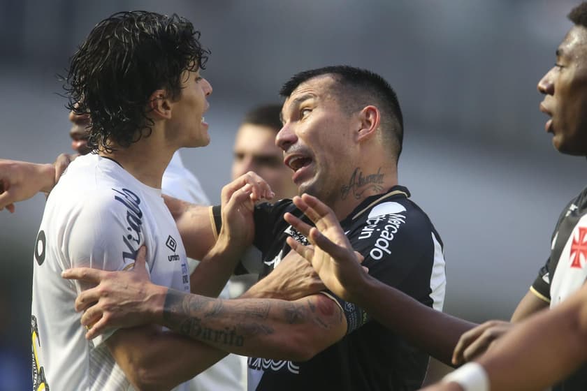 Santos x Vasco: jogadores iniciam confusão após provocação de Soteldo