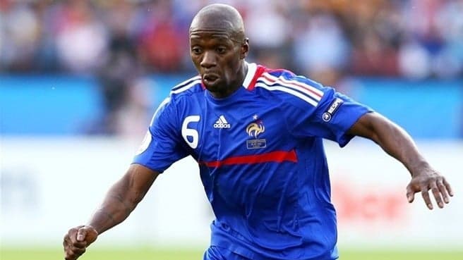 Makelélé em ação pela seleção da França