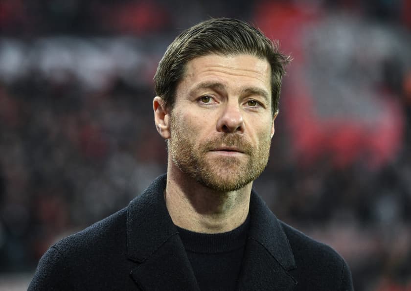 Xabi Alonso - Bayer Leverkusen