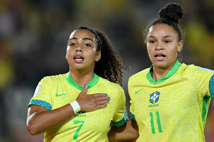 Seleção Brasileira sub-20 em ação na Copa do Mundo feminina sub-20 (Foto: Raul Arboleda/AFP)
