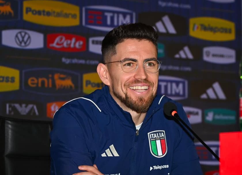 Jorginho, alvo do Flamengo, foi campeão da Euro com Itália em 2021 (Foto: Instagram/@jorginhofrello)