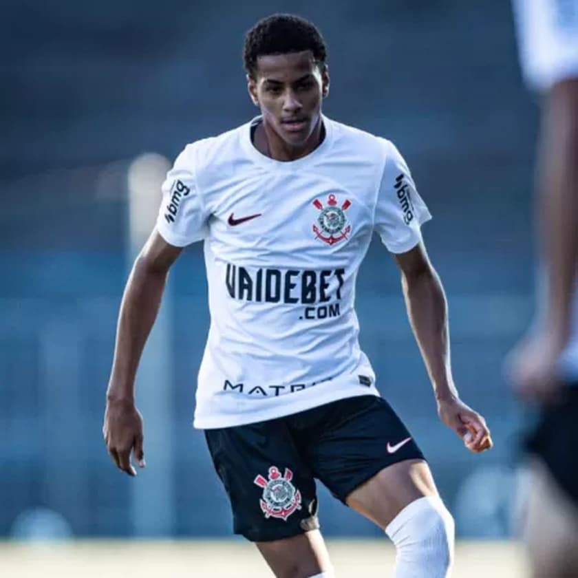 denner-evangelista-das-categorias-de-base-do-corinthians-1719318358819_v2_450x450.png_Easy-Resize.com