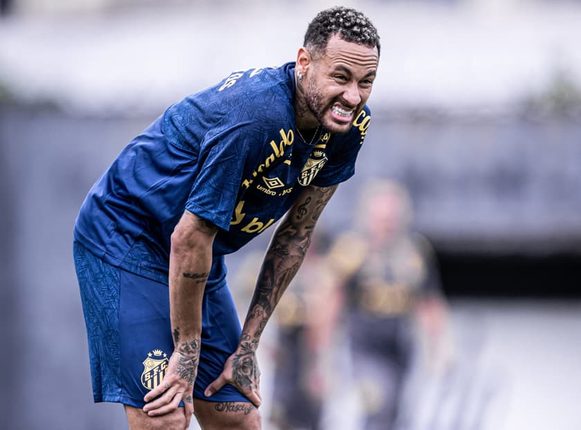 Neymar faz primeiro treino no Santos, antes de reestreia em jogo entre Santos e Botafogo-SP