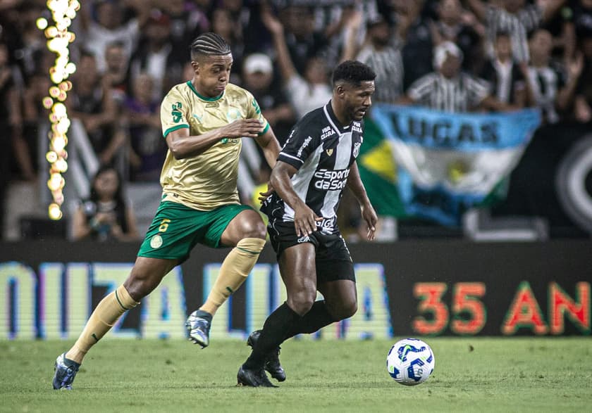 Ceará em partida contra o Palmeiras, pela Copa do Brasil de 2025 (Foto: Felipe Santos/Ceará SC)