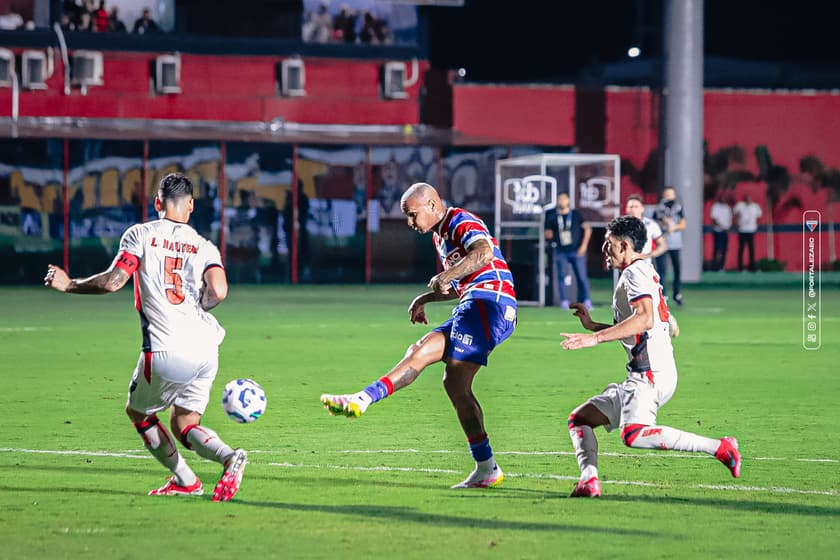 Partida entre Vitória e Fortaleza, pelo Brasileirão (Foto: Matheus Amorim/Fortaleza EC)