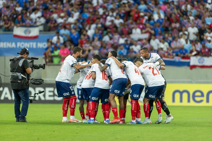 Elenco do Bahia antes de partida contra o Nacional, em casa Foto: Letícia Martins / EC Bahia