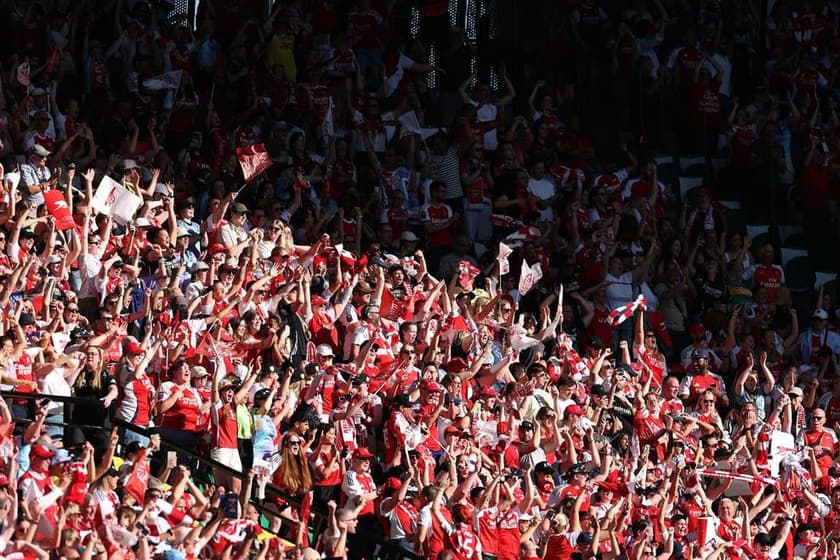 Torcida do Arsenal comemora título da Champions feminina. (Foto: UEFA/Divulgação)