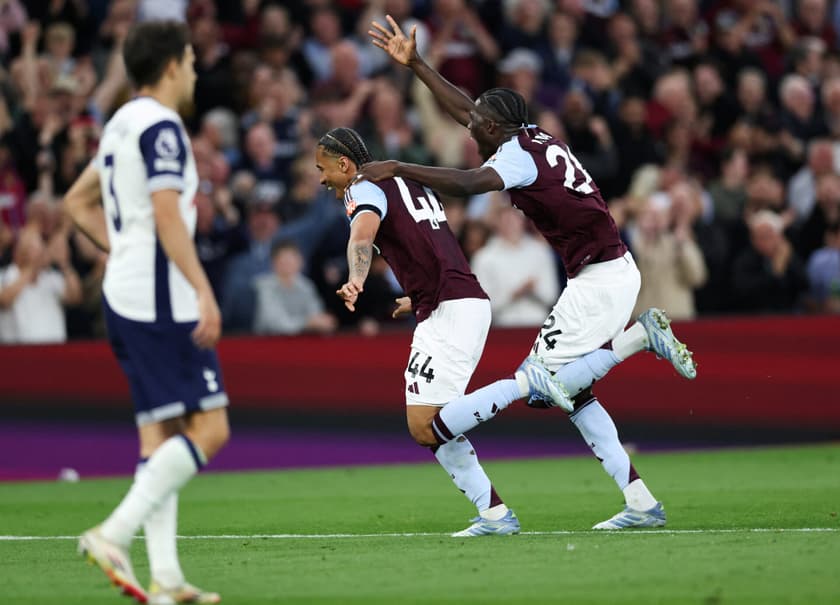 Boubacar Kamara - Aston Villa x Tottenham