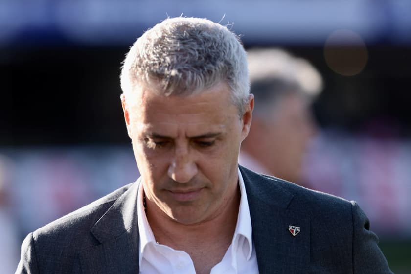 Crespo dá entrevista após vitória do São Paulo (Foto: Marcello Zambrana/AGIF)