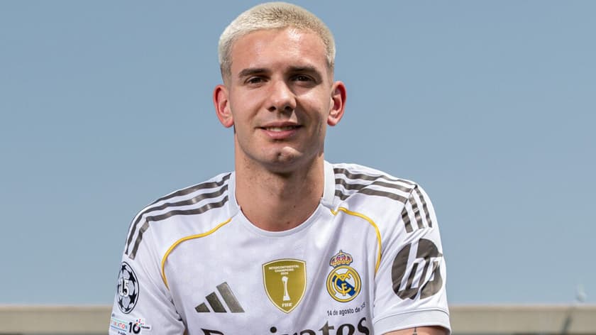 Franco Mastantuono em apresentação pelo Real Madrid (Foto: Divulgação/Real Madrid)