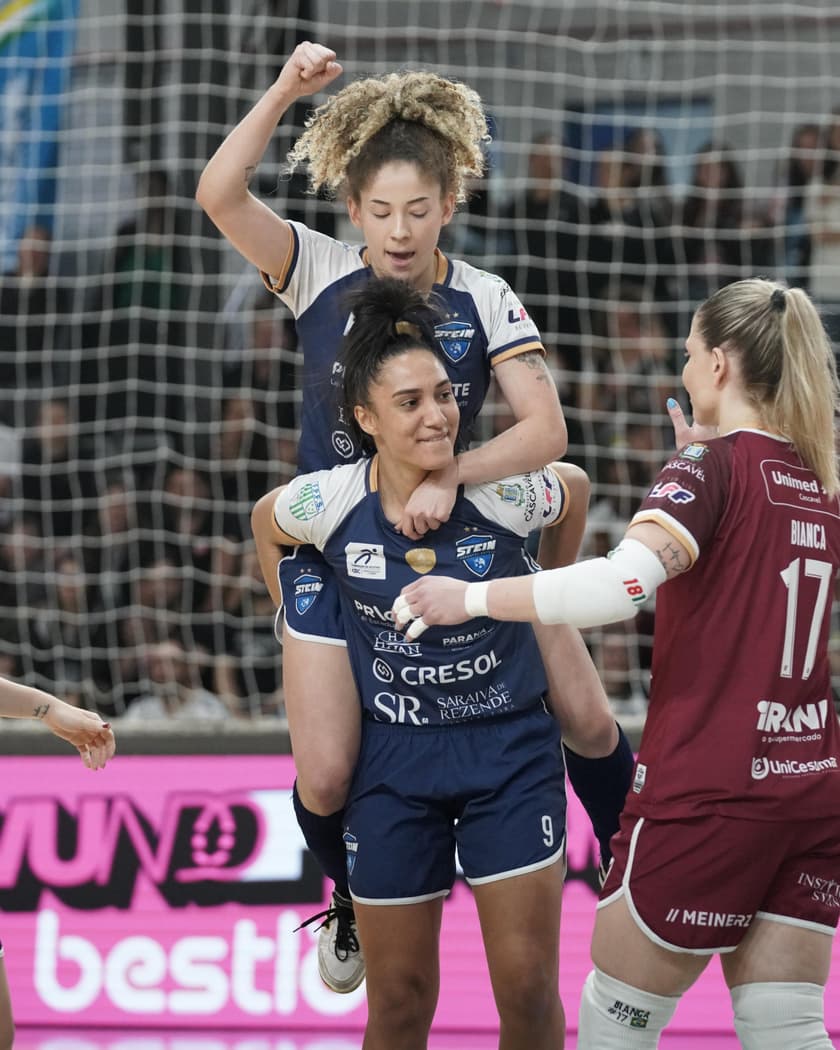 Giovanna Silva comemorando após marcar o gol (Foto: Divulgação)