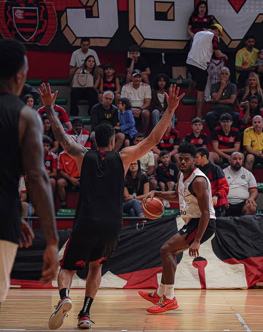 Flamengo realizou último treino na Gávea antes do Mundial (Foto: Paula Reis / Flamengo)