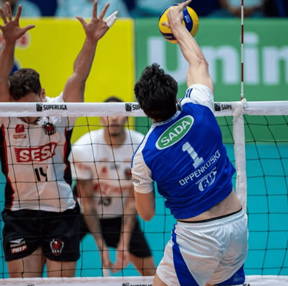 Sada Cruzeiro foi derrotado pelo Sesi Bauru de virada na Superliga Masculina de Vôlei (Foto: Reprodução / Instagram)