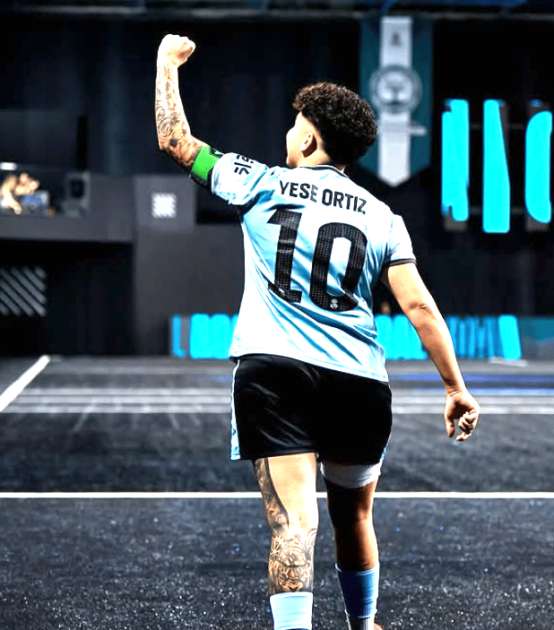 Yese Ortiz da equipe do Las Pilares marca golaço na Queens League Espanha (Foto: Reprodução / Instagram)