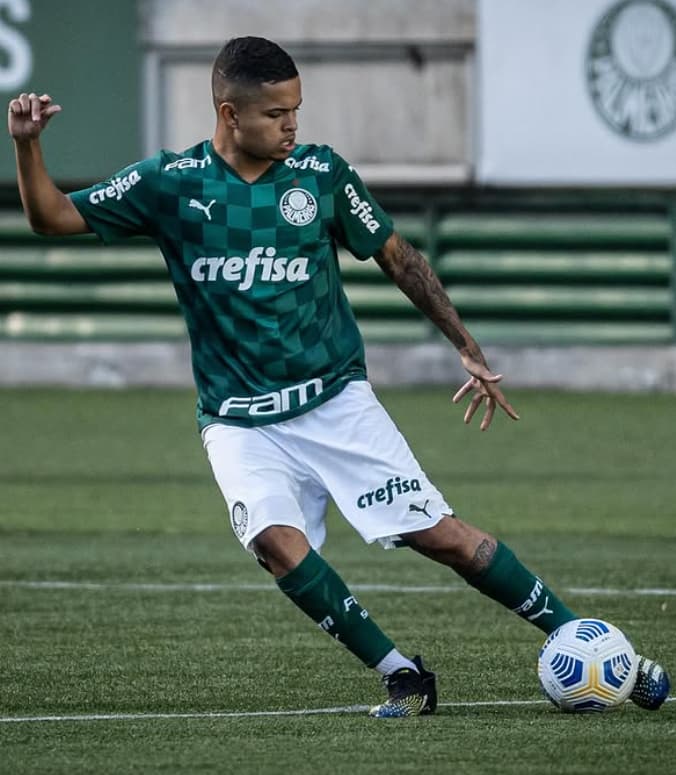 Bruno Menezes foi campeão da Copa São Paulo de Futebol Júnior pelo Palmeiras em 2022 (Foto: Reprodução / Instagram)