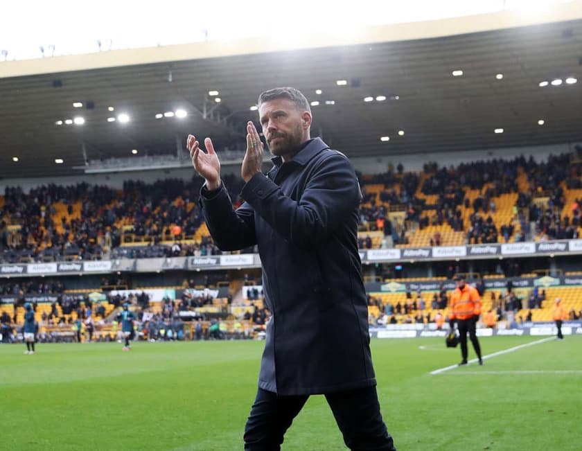 Rob Edwards é o novo treinador do Wolverhampton, clube que ocupa a lanterna da Premier League (Foto: Reprodução)
