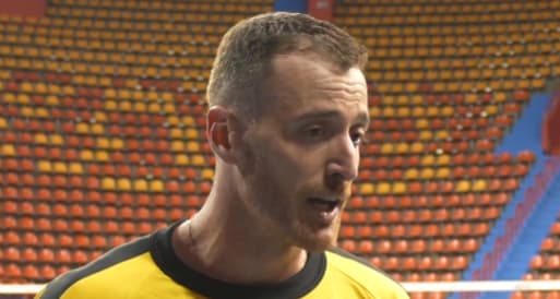 Franco foi o maior pontuador do Praia Clube na estreia do Mundial de Vôlei (Foto: Reprodução)