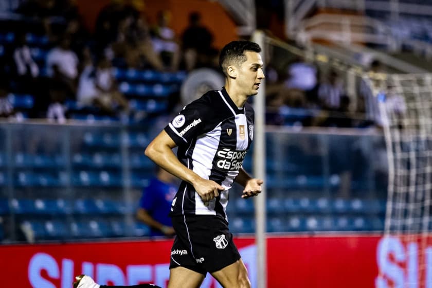 Juan Alano em partida do Ceará contra o Ferroviário, pelo Campeonato Cearense (Foto: Gabriel Silva/Ceará SC)