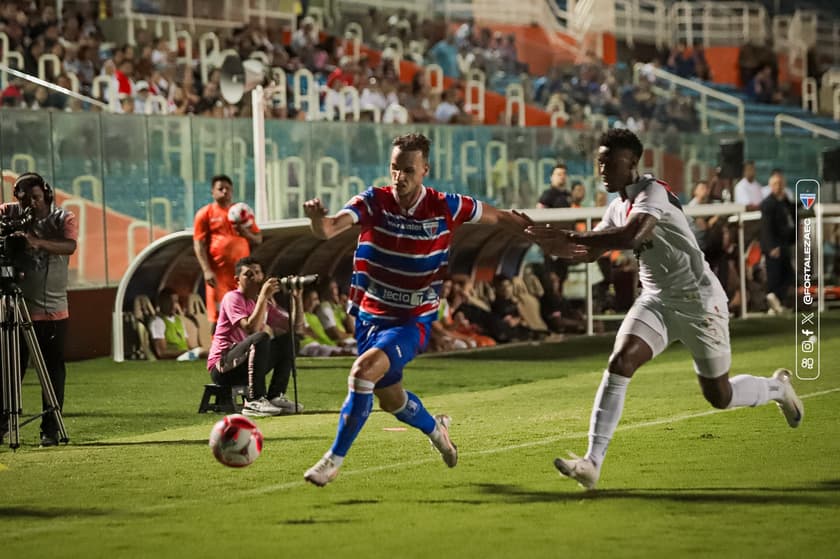 Partida entre Ferroviário e Fortaleza, pelo Campeonato Cearense (Foto: Leonardo Moreira/Fortaleza EC)