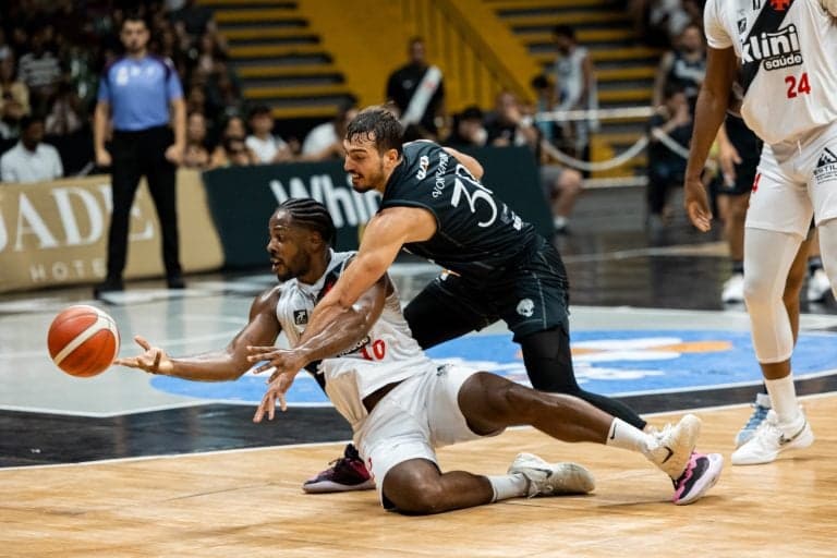Brasília venceu o Vasco da Gama na Arena BRB Nilson Nelson pelo NBB (Foto: Matheus Maranhão)