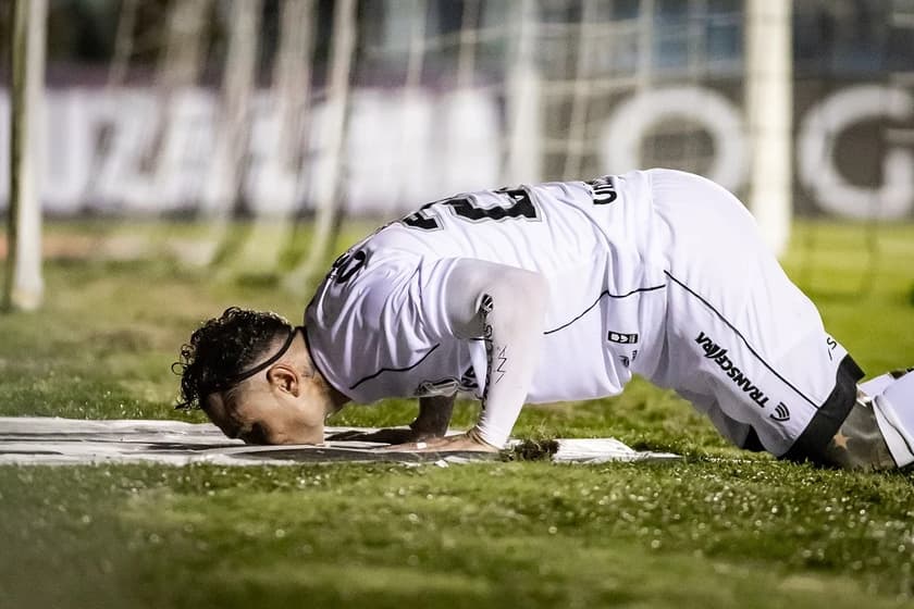 Vina em partida do Ceará contra o Horizonte, pelo Campeonato Cearense (Foto: Gabriel Silva/Ceará SC)