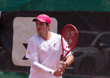 João Fonseca em treino no Rio de Janeiro (Reprodução)