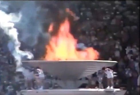Pira olímpica dos Jogos de Seul 1988 (Foto: Reprodução/X)