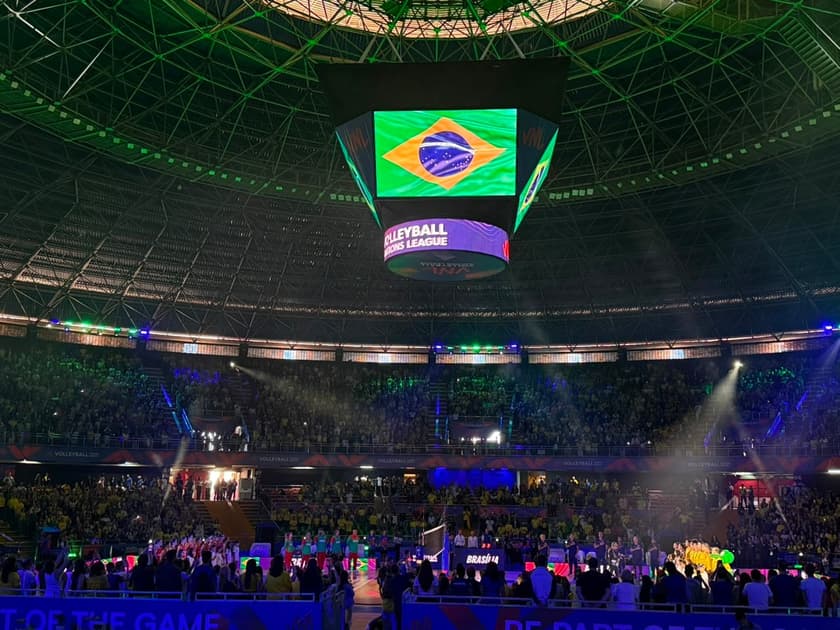 Hino do Brasil no Ginásio Nilson Nelson (Foto: Andressa Simões/ Lance!)
