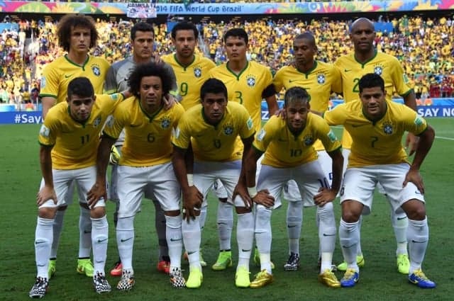 Seleção Brasileira posa para foto oficial na Copa do Mundo de 2014