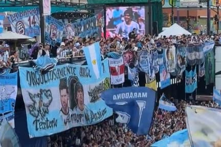 Inglaterra e Argentina travam briga fora das quatro linhas (Foto: Reprodução/X/@Sudanalytics)