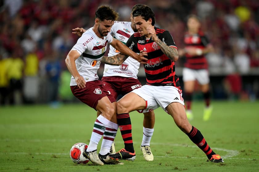 Partida entre Flamengo e Fluminense valida pelo Campeonato Carioca 2024.
