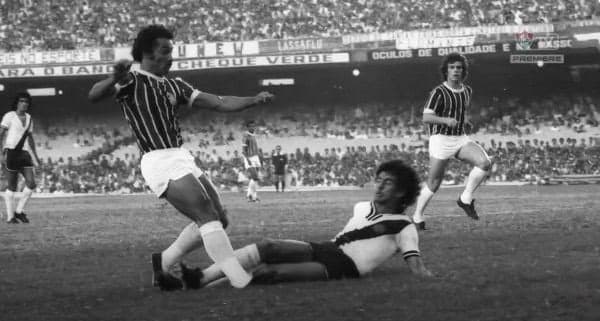 Bufalo Gil em duelo do Fluminense contra o Vasco (Foto: Flu Memória)