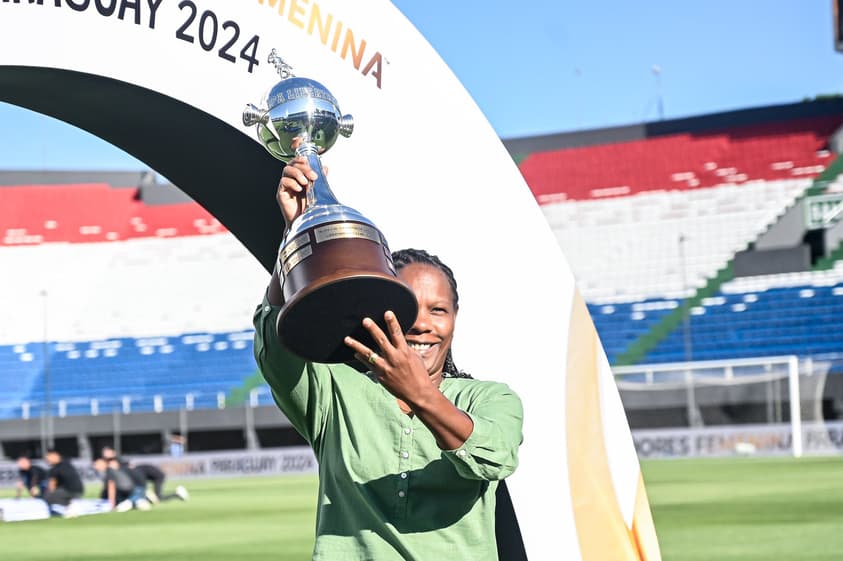 Formiga participou da entrega da taça da Libertadores Feminina de 2024 (Foto: Staff Images Woman/Conmebol)