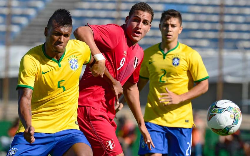 Wallace e Alexander Succar - Sul-Americano Sub-20: Brasil x Peru (Foto: Pablo Porciuncula/AFP)