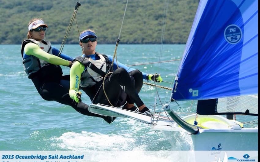 Martine e Kahena em ação na Nova Zelândia (Foto: Royal Akarana Yacht Club - Lissa Reyden)