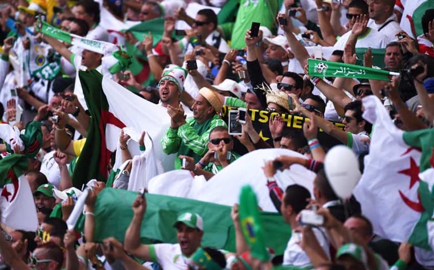 Argélia vence coreanos e alcança a vice-liderança do Grupo H (Foto: Pedro Ugarte/AFP)