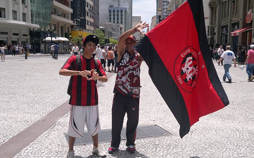 Climão Atlético-PR x Flamengo em Curitiba (Foto: Pedro Barboza)