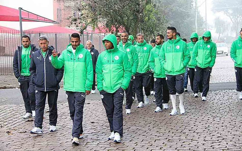 Jogadores da Argélia passeiam por Porto Alegre (Foto: Divulgação)