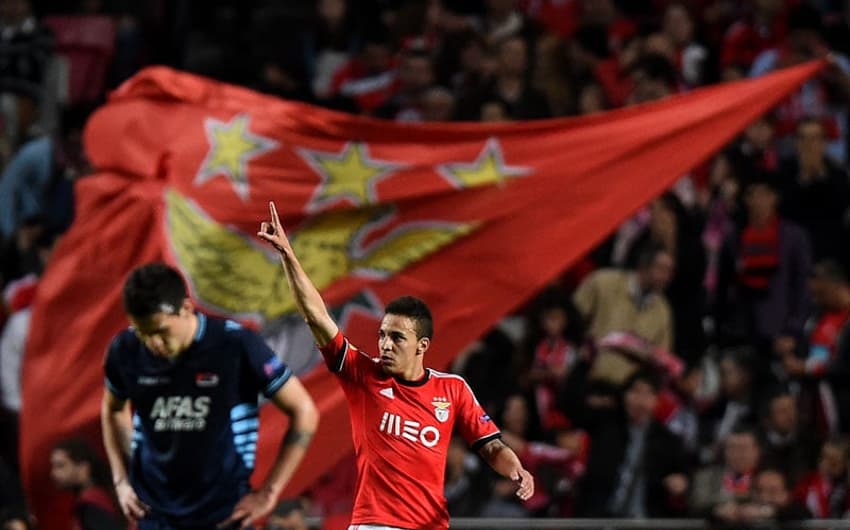Benfica x AZ Alkmaar (Foto: FRANCISCO LEONG / AFP)