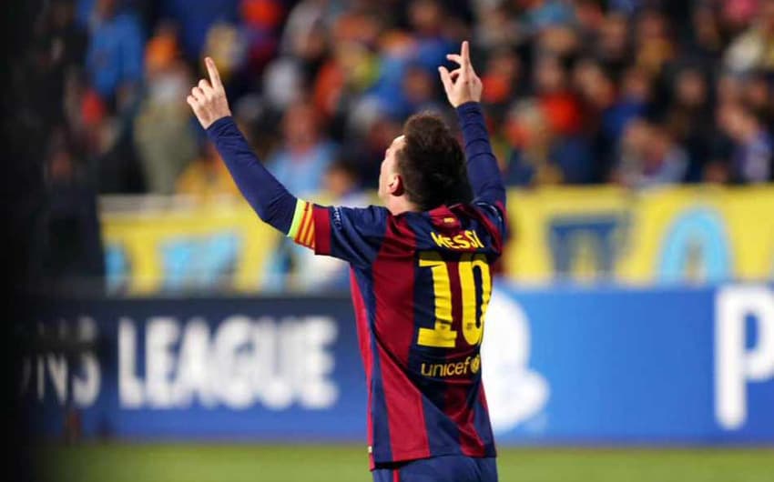 Messi - Apoel x Barcelona (Foto: Reprodução/ Twitter)