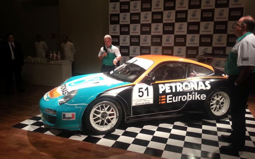Otávio Mesquita e seu Porsche da GT3 Cup (Foto: Felipe Domingues)