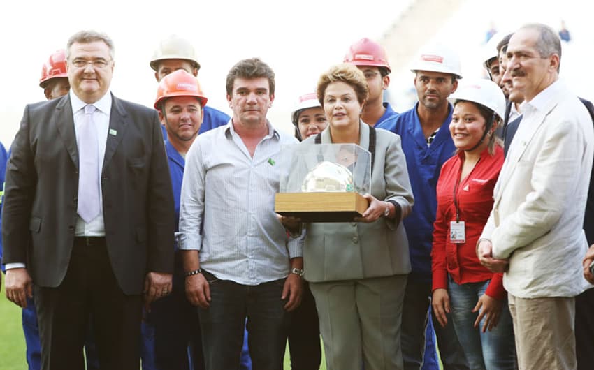 Dilma visita obras finais da Arena Corinthians (Foto: Eduardo Viana/ LANCE!Press)