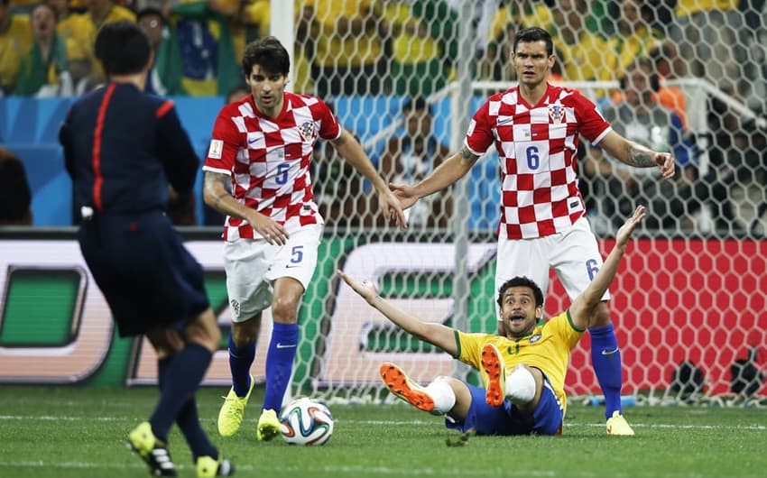 Fred - Brasil x Croácia (Foto: Adrian Dennis/ AFP)