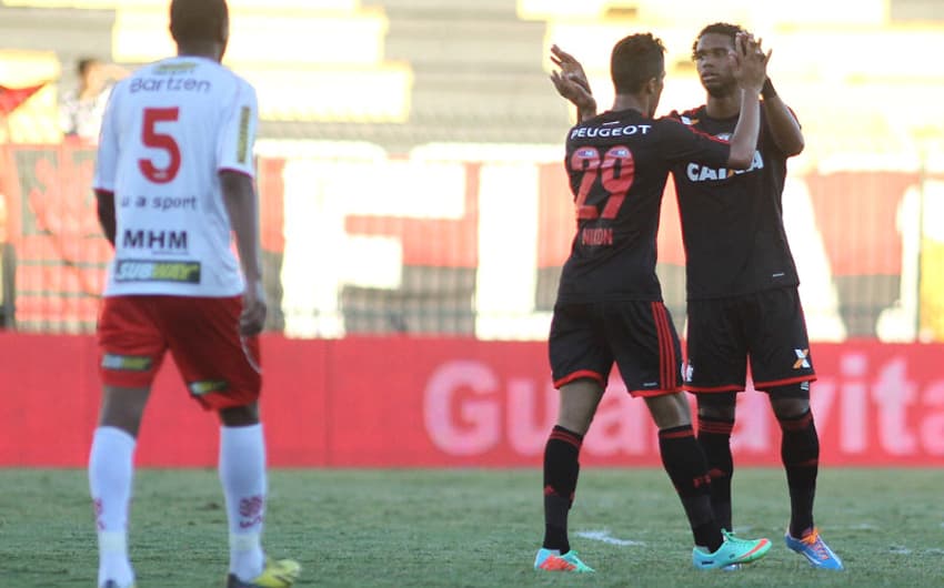 Segundo Gol do Nixon - Flamengo x Bangu (Foto: Bruno de Lima/ LANCE!Press)