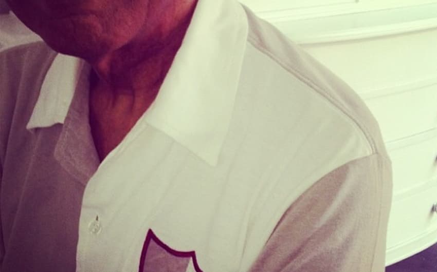 Gilberto Gil com a camisa do Fluminense (Foto: Reprodução do Facebook)